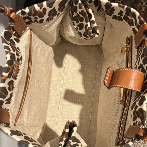 Tory Burch Leopard Print Tote Bag - Picture 4 of 4